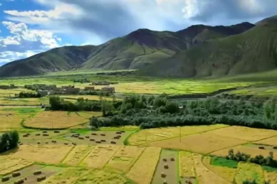 Nepal Everest Base Camp Tibet Tour 8 Days.